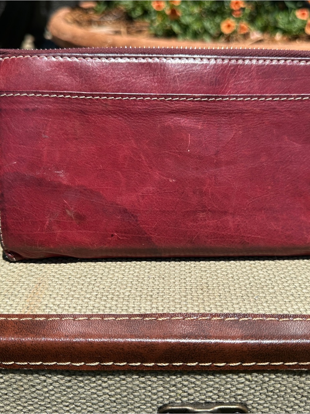 Marc Jacobs Burgundy Leather Wallet Clutch with Front Pockets - Picture 6 of 13